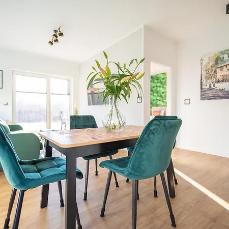 Apartamenty Sloneczna Polana, Myweek Kudowa Zdroj Exterior photo