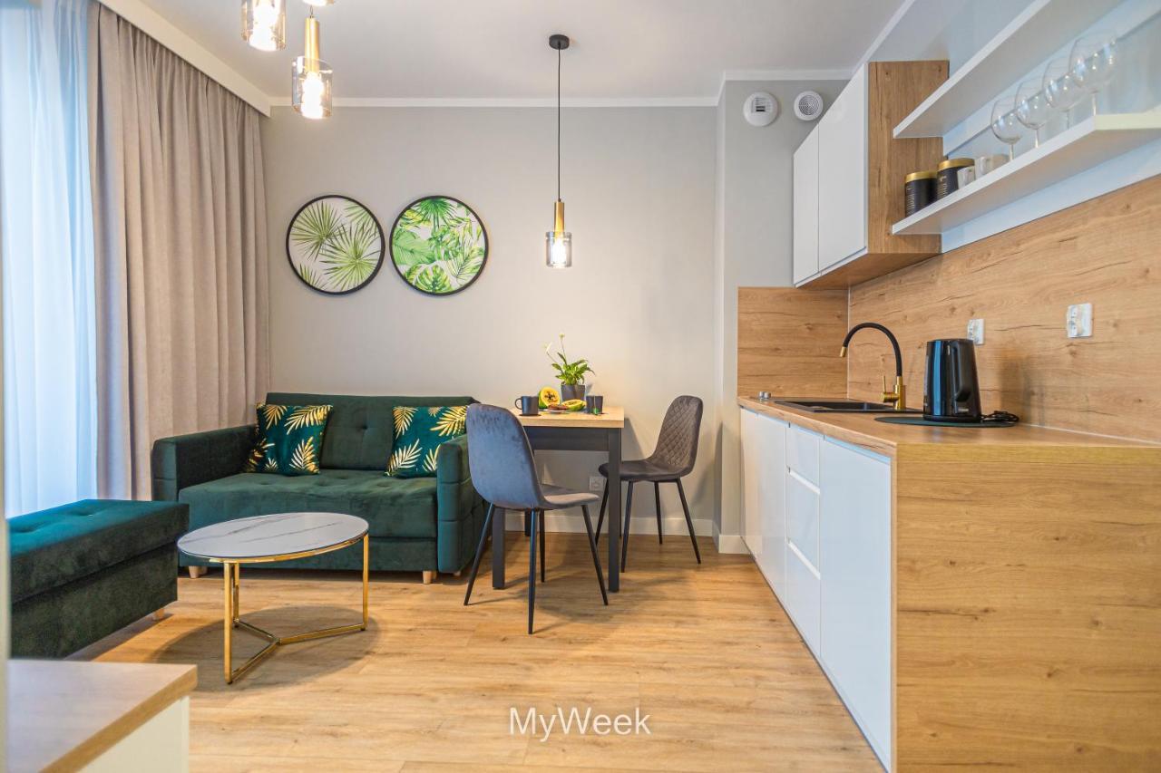 Sloneczna Polana, Myweek Kudowa-Zdrój